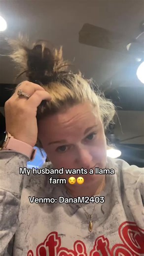 I’ll def not buy a llama farm. 🦙 #farmlife #farmtok #llama