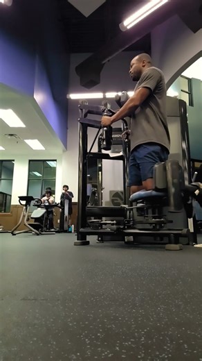 Torso ROTATION machine! this exists? workout