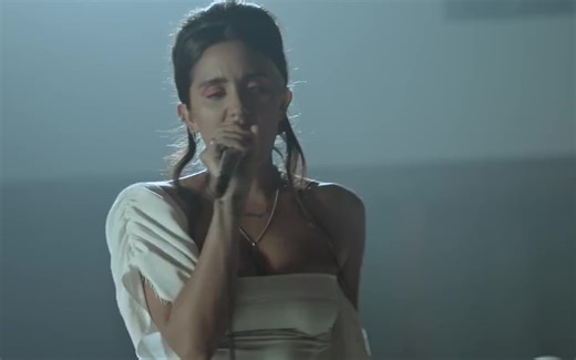 Jesse Jo Stark - Chelsea Hotel (Live)