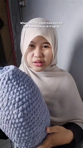 anidanurhamidah on Instagram: "#rajut #totoro #froging"