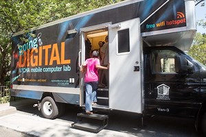 New Mobile Computer Lab Unveiled at LaGuardia Houses on Lower East Side