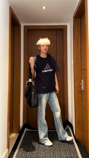 Summer Basics Only: My Minimalist Wardrobe Revolution ootd FashionTransformation StyleSwap