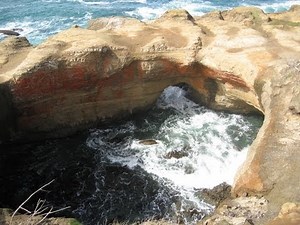 ♥♥ Relaxing Video of Ocean Waves At "Devils Punch Bowl"