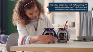 LEGO Harry Potter Cauldron: Secret Potions Classroom Building Toy for Girls & Boys - Pretend Play Set for Kids, Ages 10+ - 2 Minifigures & Hermione's Otter Patronus - Gift Idea for Birthdays - 76464