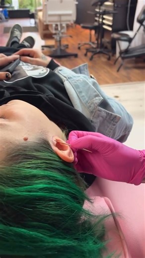 fun one on this amazing ́lady!!!🙃 Gold 14kt 《 𝓕*𝓬𝓴 𝔂𝓸𝓾》 piece for this tragus piercing 🪡 | Marie-julie Raymond