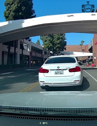 54K views · 836 reactions | I speed up as to avoid clipping them, but he sped up with me. | Dashcam Lessons | Facebook