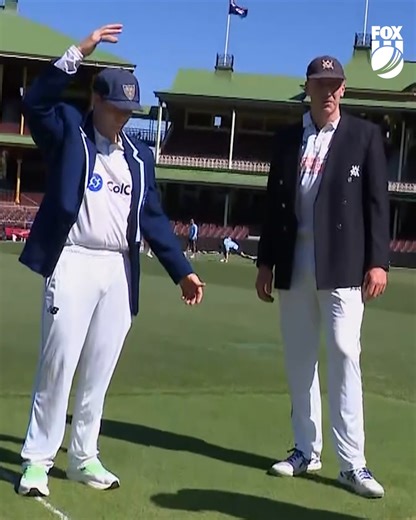 Even Steve Smith's coin tosses are unorthodox 🤣 | Fox Cricket