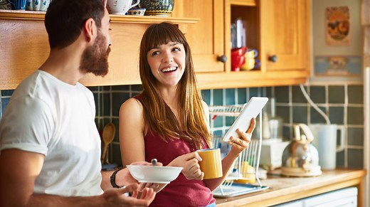 Cohabitation légale : comment faire ? Quelles sont les implications ? - RTBF Actus