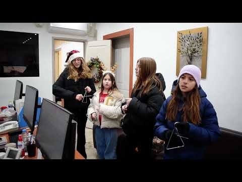 Πρωτοχρονιάτικα Κάλαντα από παιδιά 1