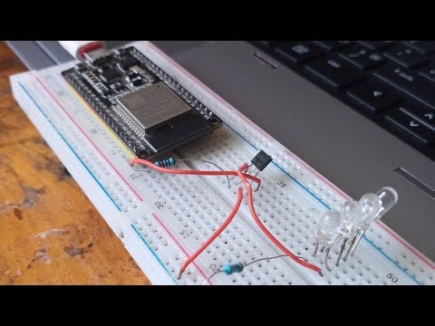 powering esp32/Arduino devices using external power