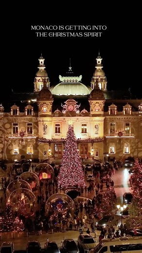 Monaco, but not as you know it ✨ Step into its Christmas era and feel a softer kind of sparkle - slower rhythms, golden lights, and traditions rooted in community. In the off-beat season, the Monaco’s glamour gives way to warmth, wonder, and real connection. Taste, wander, and let the spirit of Monaco surprise you. Have you been? 🧐 📸 Air Creative © MONTE-CARLO Société des Bains de Mer | Visit Monaco