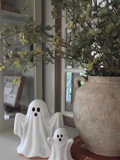 A little Halloween Target haul 🎃 👻 All of these are $10 and under. I don't decorate til end of September for Halloween, but you know I'm shopping now!! I plan on painting the pumpkins but the ghosts are perfect and they're similar to the pottery barn ones!! Can't wait to style these on my shelves for Halloween @target You can find them in my LTK #halloweenfinds #codeorange #halloweenhunting #cozyseason #targethalloween