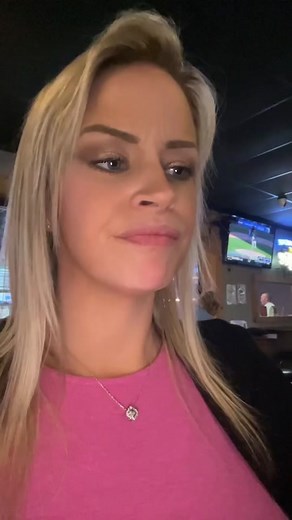 Eating Pizza with Dentures: Denture Darling's Guide