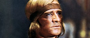 Un homme nommé Cheval plagié par Danse avec les loups ? Ces accusations de Richard Harris envers Kevin Costner - TV Grandes chaînes