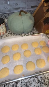 Homemade Vanilla Wafers This was super easy and fun to make I used them in my scratch banana pudding and it was delicious!!! 1/2 cup butter (1 stick) 1 1/4 cup powdered sugar 1 tbsp vanilla 2 eggs 1/2 tsp baking powder Pinch of salt Bake at 325 for 15-18 minutes #homemade #vanilla #vanillawafers #homemadecookies | Jas Robertson
