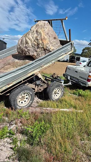 Last rock for day lol. #sendit#nofucksgiven