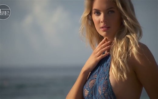 Model【 Megan Williams】