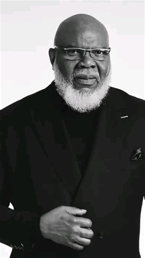 Motivation | Growth | Mindset on Instagram: "Bishop T. D. Jakes puts it bluntly — many men don’t talk, they disappear. Not always physically, but emotionally. They internalize pressure, swallow frustration, and isolate instead of expressing what’s building inside. It’s not that they don’t feel. It’s that they were taught to process alone. The danger isn’t silence itself — it’s what happens when silence becomes the only outlet. ——— Follow @afflatusvision for daily growth. Follow @afflatusvision f
