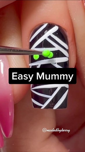 Easy Mummy Nail Art Tutorial | Step-by-Step Halloween Nails