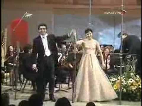 Anna Netrebko & Rolando Villazon L'elisir d'amore in Moscow (subs EN & CRO / HR)