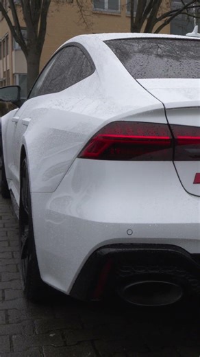 Audi RS7 τρομοκρατεί τους δρόμους 😅