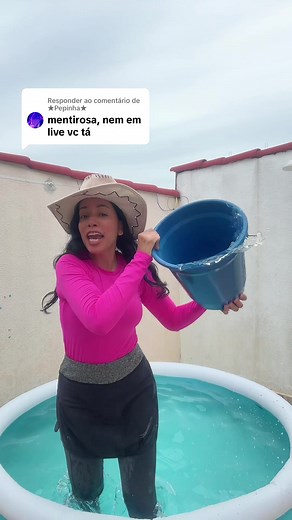 Desafio do Balde de Água com Valzinha