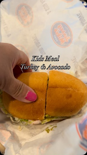 Celia Navarrette I Simple High Protein Meals I One Skillet 🍳 | Takeout can be delicious and calorie-friendly! I ordered a turkey and avocado sandwich with lettuce and easy mayo in a kids’ size, while... | Instagram