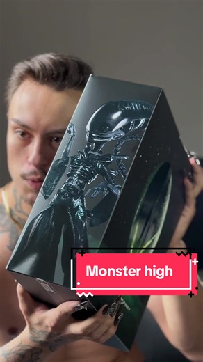 Unboxing da Alien Monster High: Detalhes Incríveis!