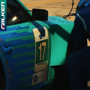 En las competencias, algunos piensan que el piloto, el auto y sus neumáticos son los más importantes, pero sin el equipo que está detrás, nada sería posible. ¡Aguante el equipo Falken, uno de los mejores del mundo mundial! 🌎 ¿Te gustaría ser parte de un equipo profesional de carreras? 🔥 #Falken #Neumáticos #Carrera #Equipo | Falken Latam