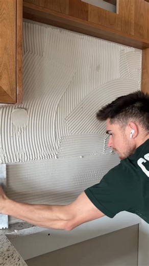 2.6K views | Kitchen tile installation #tile #ceramics #hack #kitchen | Phill Home Made | Facebook