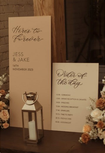 I haven’t shared these in aaaaaages, the most beautiful believe duo of wedding signs. A welcome sign paired with an order of the day in soft brown and beige 🤍 Last image credits @Esmé Whiteside Photography 📸 #weddingsigns #welcomesign #weddingwelcomesign #diyweddingsign