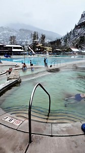 📍Ouray Hot Springs en Ouray, Colorado 🇺🇸 es un excelente lugar que te recomiendo visitar si o si en este bello estado. #ouray #ouraycolorado #coloradosprings #colorado #reelsvideoシ #placestovisit #elviajedekarla #usatravel #adventure #hotsprings #roadtrip #placestovisit | Karla Castillo