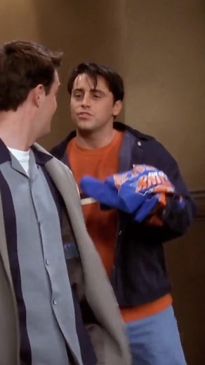 Truly an iconic moment for the girls. #FRIENDS | FRIENDS (TV Show)