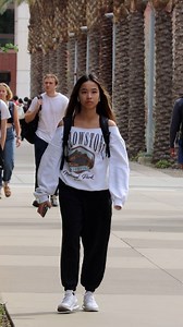 She entered into a parallel universe🤯😮 #twinsprank #glitch | EvenOut