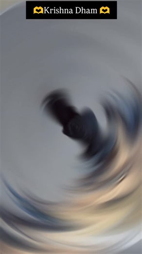 Varsha Salwaniya on Instagram: "Rahon mein chalte chalte use dhundh lo 🫶💓#reelitfeelit #trending 133K ✔ Tesla Cybertruck: Future ke vehicle ka ek glimpse! Design: Futuristic aur angular design jo traditional pickup trucks se bilkul alag hai. Material: Ultra-hard stainless steel exoskeleton jo dents aur scratches se bachata hai. ◆ Performance: 0-60 mph sirf 2.9 seconds mein! 222 ◆ Range: Up to 500 miles on a single charge. Features: Adaptive air suspension, bulletproof windows, aur ek hi baar m