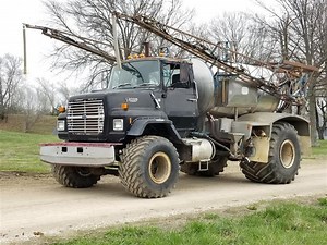 1988 Ford L8000 Floater Sprayer Truck | Agriculture