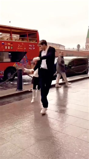 This Rainy Street Dance Feels Like a Movie 🎬💃 Wait for the Spin! #shorts #viralsong