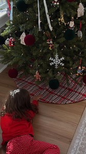 Got our new tree and tree skirt from Wayfair and I’m obsessed 😍 They delivered so fast and made getting our home holiday-ready the easiest thing ever. ✨🎄 #WayfairCreator #Wayfair @Wayfair #wintheseason #decoratewithme #christmas | 𝐁𝐈𝐀𝐍𝐂𝐀 𝐅𝐑𝐀𝐍𝐂𝐎