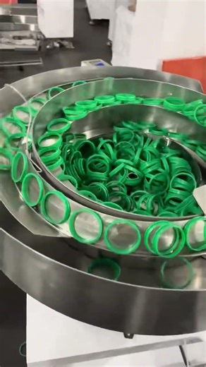 Full automatic O ring seal cap assembly machine & gasket induction lid inserting machine.