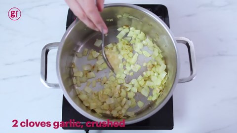 Healthy supergreen soup