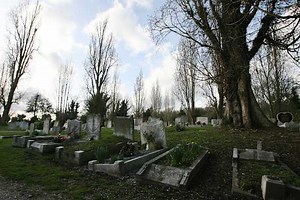 Government urges clear information on funeral costs