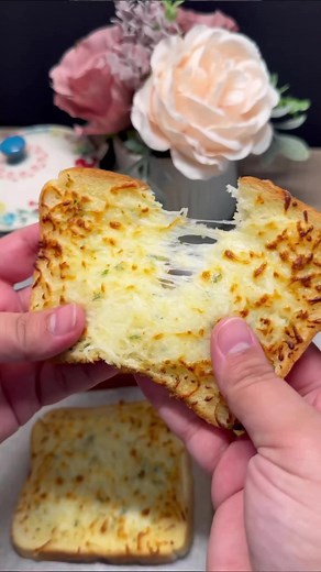 Garlic Cheese Bread Midnight Snack Recipe