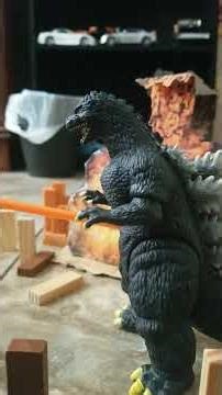 Godzilla and Gamera fight in Fukuda