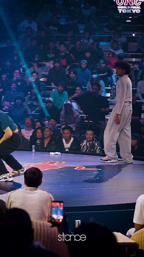114K views · 4.1K reactions | fly like Lee @leetheruggeds 礪 from the Netherlands breaking with a dynamic round at the world finals!   @redbullbcone Red Bull BC One World Final 2025 in Tokyo, Japan  @djkhanfu | Stance | Facebook