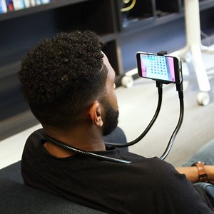 7.9M views · 61K shares | This cellphone holder allows you to be hands-free.  If you want to buy one, use this link. We'll make some money to support our videos: https://insder.co/BLandCellPhoneHolder. | Inventions Insider | Facebook