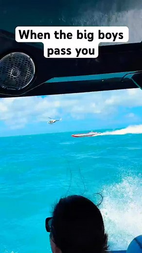 Inboard racing engines sound so good #boatlife #boatlifestyle #powerboats | Boats Daily Cabins