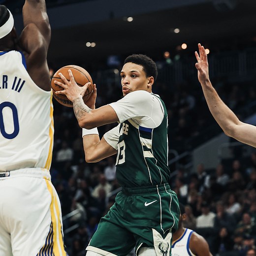 Ryan Rollins was magnificent tonight. 32 PTS | 8 AST | 5 3PM | 71% 3FG | Milwaukee Bucks