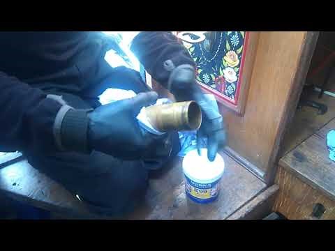 Tips for new boaters Re filling a stern gland greaser