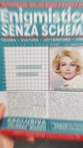 Vieni nell'edicola “Punto e a capo” in via Armando Celiberti, 21, Gioia del Colle. Qui puoi: ✅ ritirare i tuoi pacchi 📦 AMAZON e 📦 PRIMA EDICOLA (Nespresso - Tigotà); ✅ effettuare ricariche di carte prepagate (Postepay Evolution - Mooney), cellulari anche internazionali, PlayStation, Nintendo 🕹, Xbox 🎮, Amazon e tanto altro; ✅ pagare bollette, multe, 🚗 bollo auto, tasse universitarie, pagoPA; ✅ acquistare biglietti Trenitalia 🚆 regionali e biglietti FSE autobus 🚌; ✅ trovare idee regalo 🎁