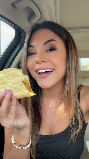 New YouTube video review on my channel 💖💖 link in bio #tacobell